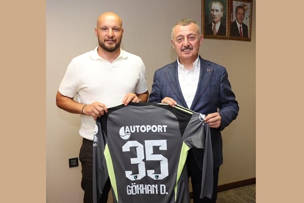 Gökhan Kaptan Tahir Başkan ile vedalaştı