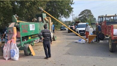 Bu Makine Çiftçinin Yükünü Azaltıyor